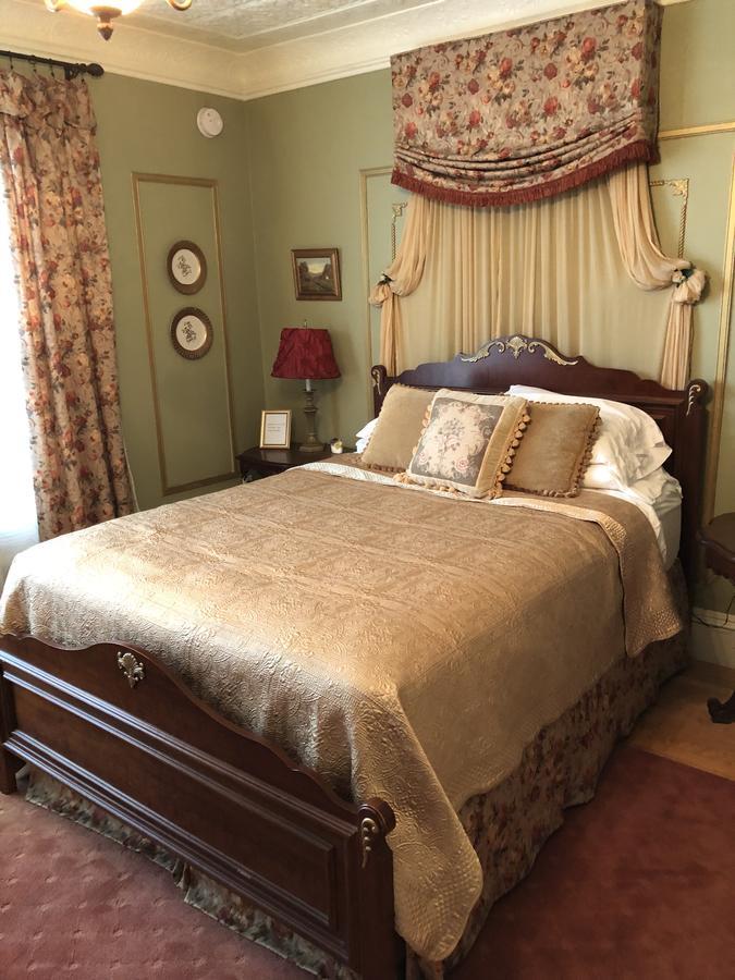 Penley House Bed & Breakfast Auburn Bagian luar foto
